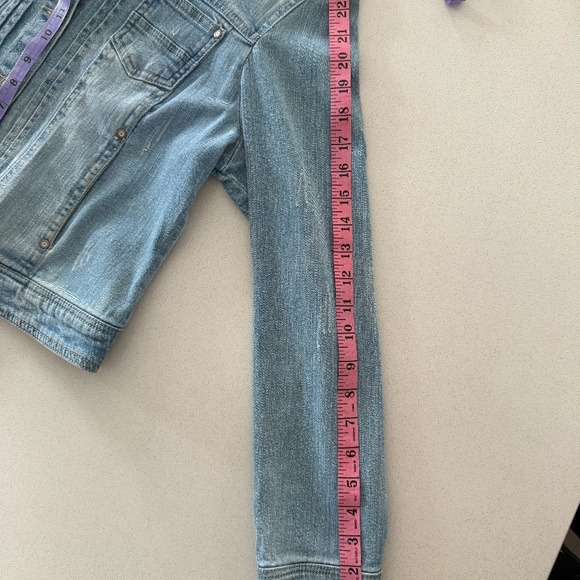 Light Wash Jean Jacket - Picture 6 of 7